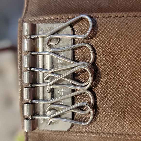 Authentic Prada key case - Picture 9 of 9